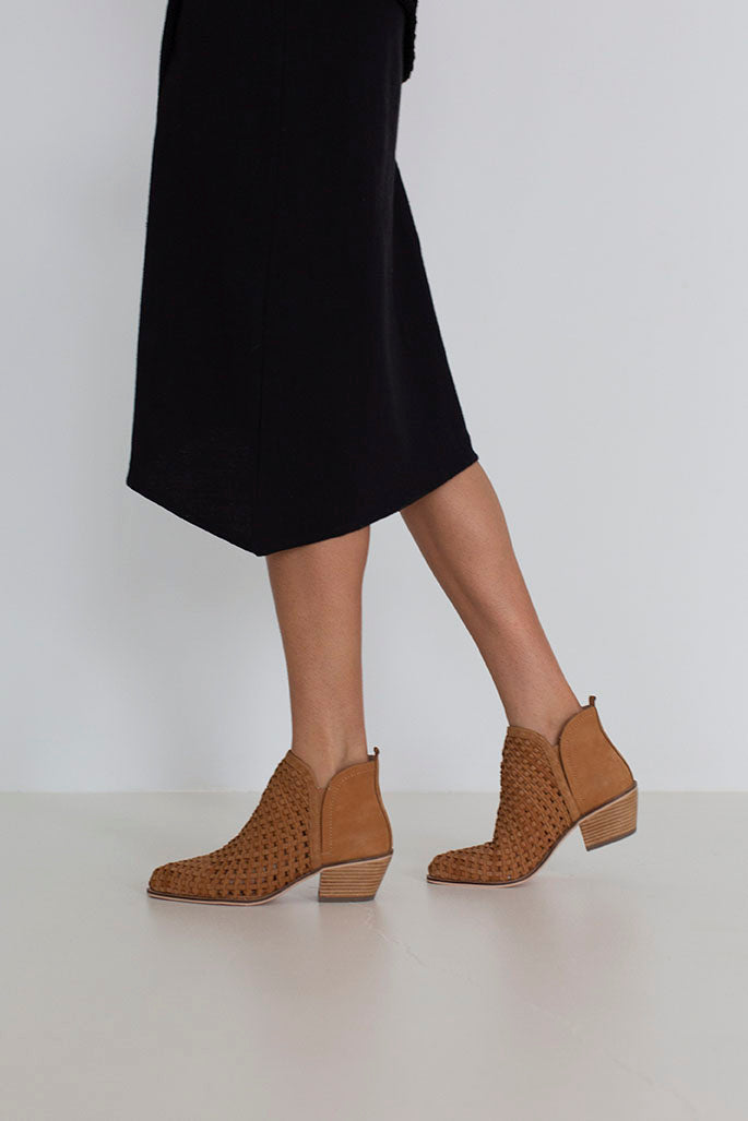 Dolce vita hot sale shep booties