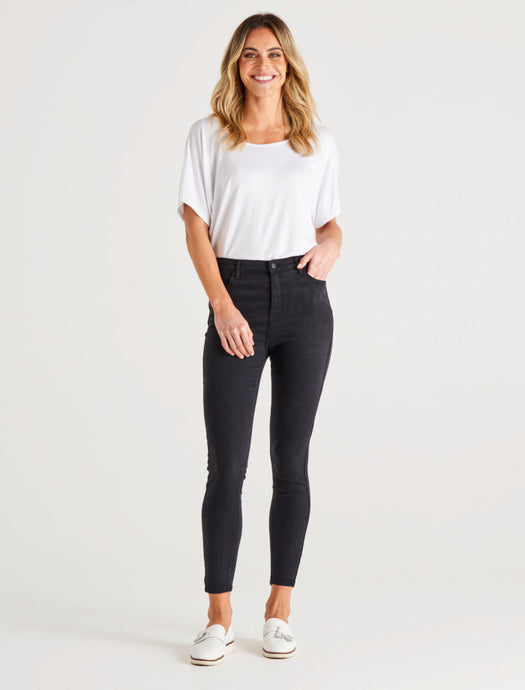 Betty Essential Jeans Black